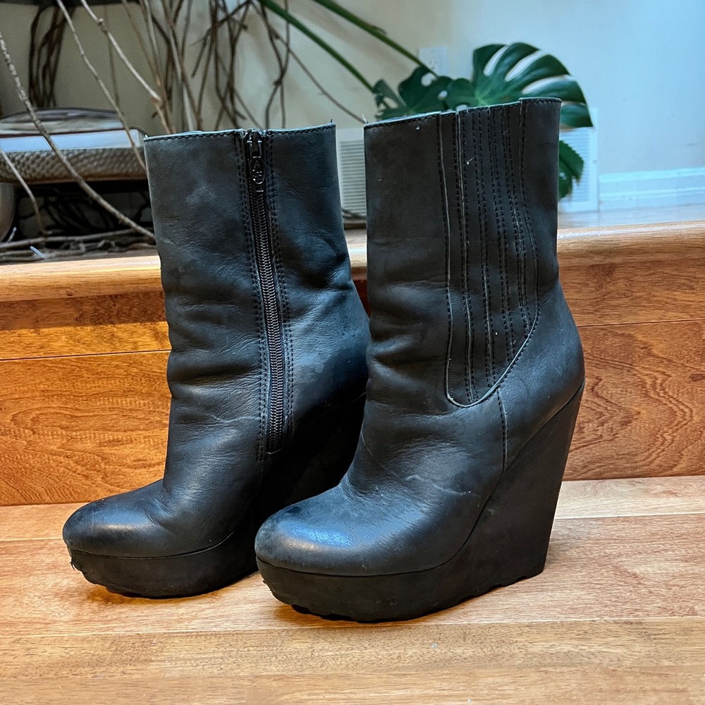 Ash leather wedge ankle boots US 5 / EU 35